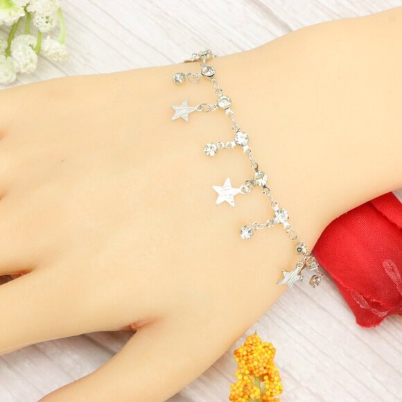 "Trendy Handmade Bracelet – A Thoughtful Gift for Girls & Women | UNVRC1311 - Picture 6 of 10